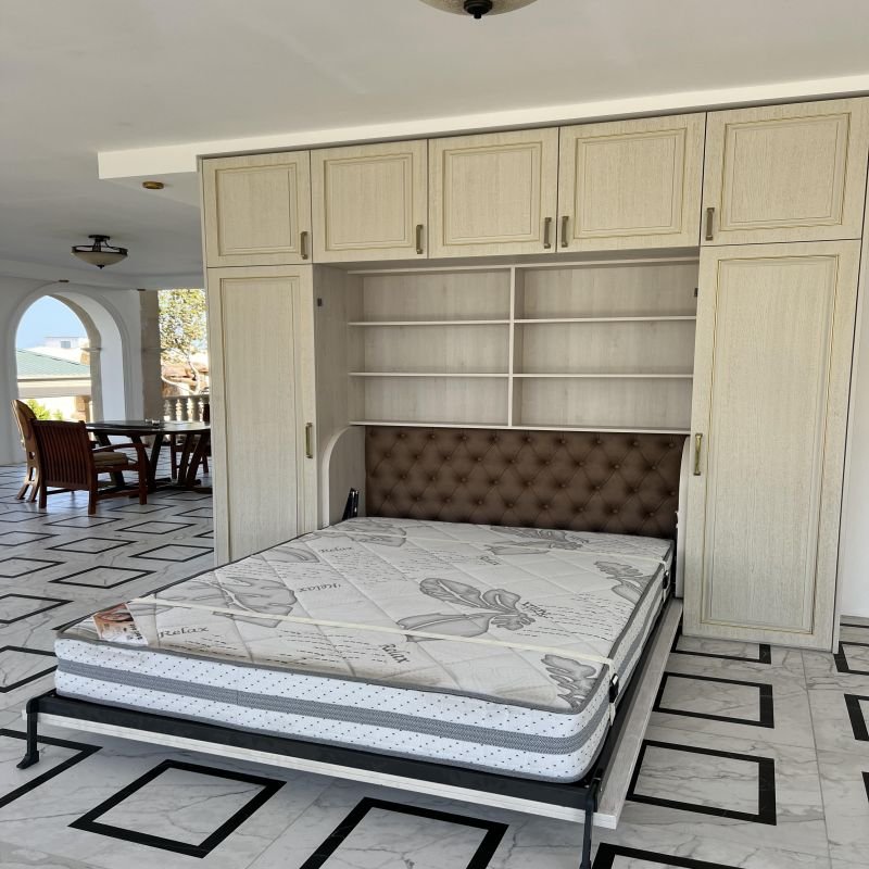 Açıq sahə, qatlanan çarpayı.